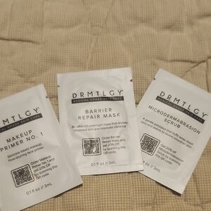 DRMTLGY Skincare Set - White